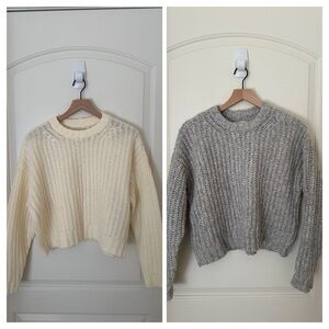 TWO American Eagle Cropped Boxy Chunky Knit Sweaters in Cream and Gray Set